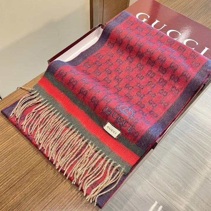 スーパーコピー グッチ マフラー