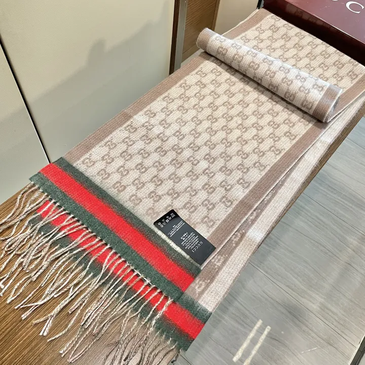 スーパーコピー グッチ マフラー