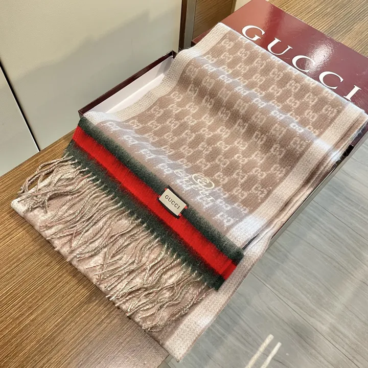 スーパーコピー グッチ マフラー