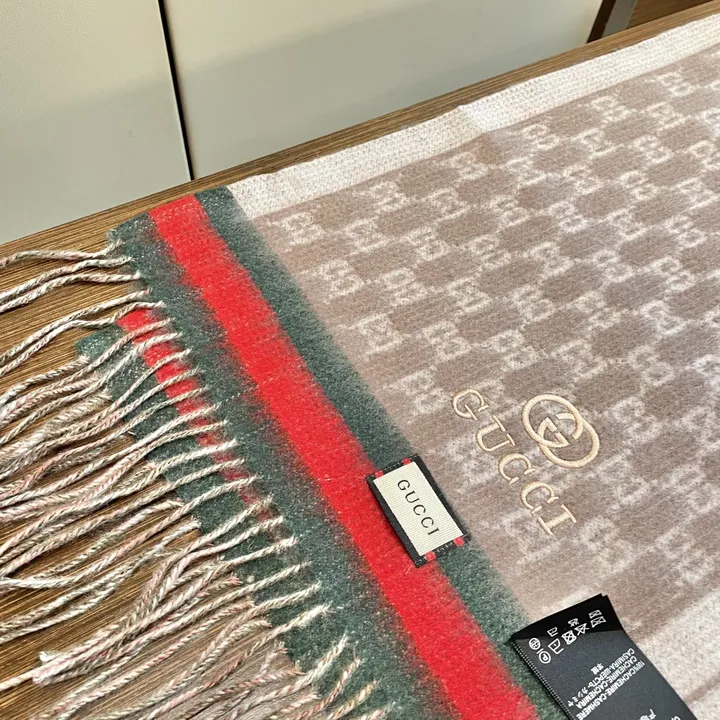 スーパーコピー グッチ マフラー