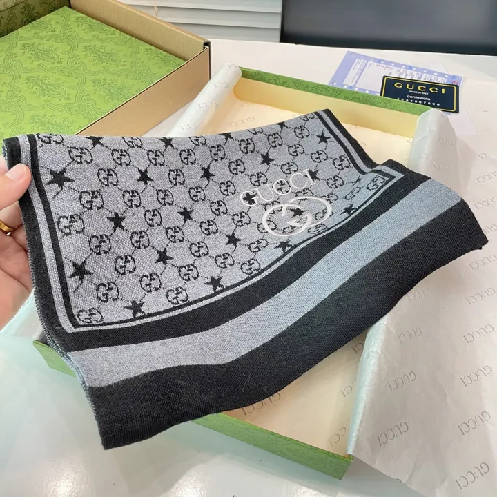 スーパーコピー グッチ マフラー