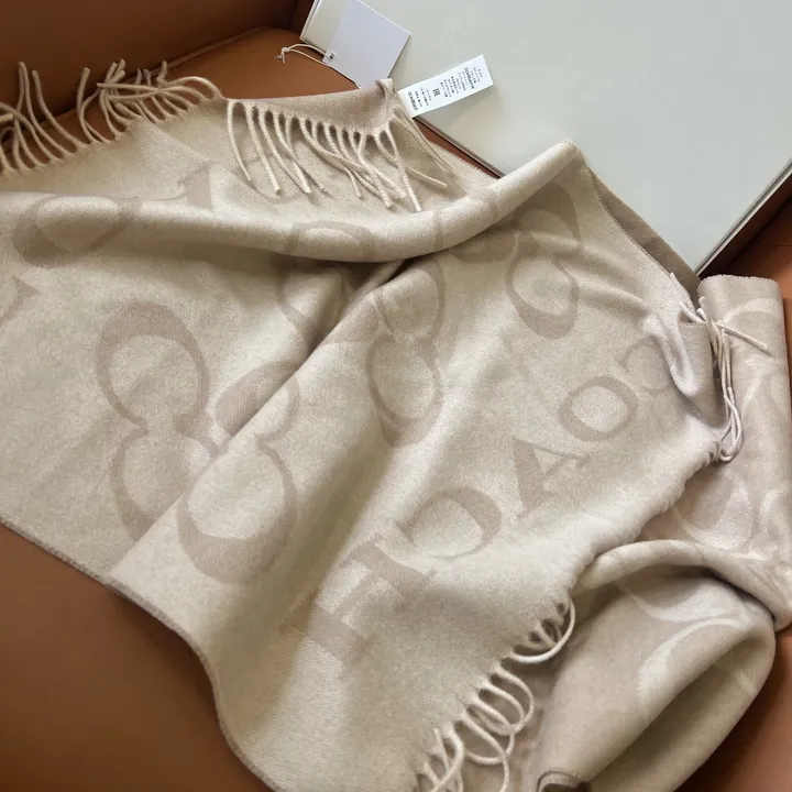 スーパーコピー コーチ マフラー