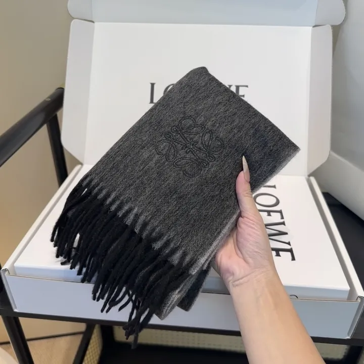 スーパーコピー ロエベ マフラー