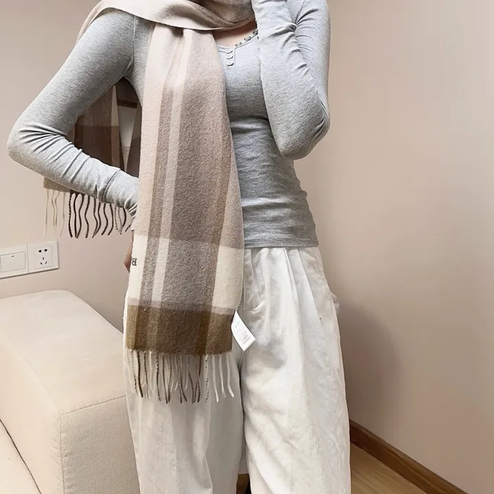 スーパーコピー バーバリー ス マフラー