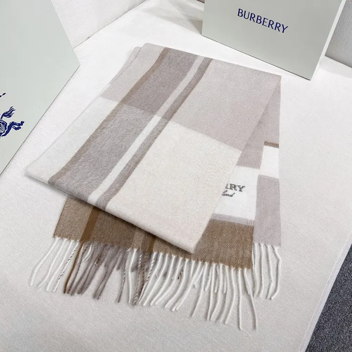 スーパーコピー バーバリー ス マフラー