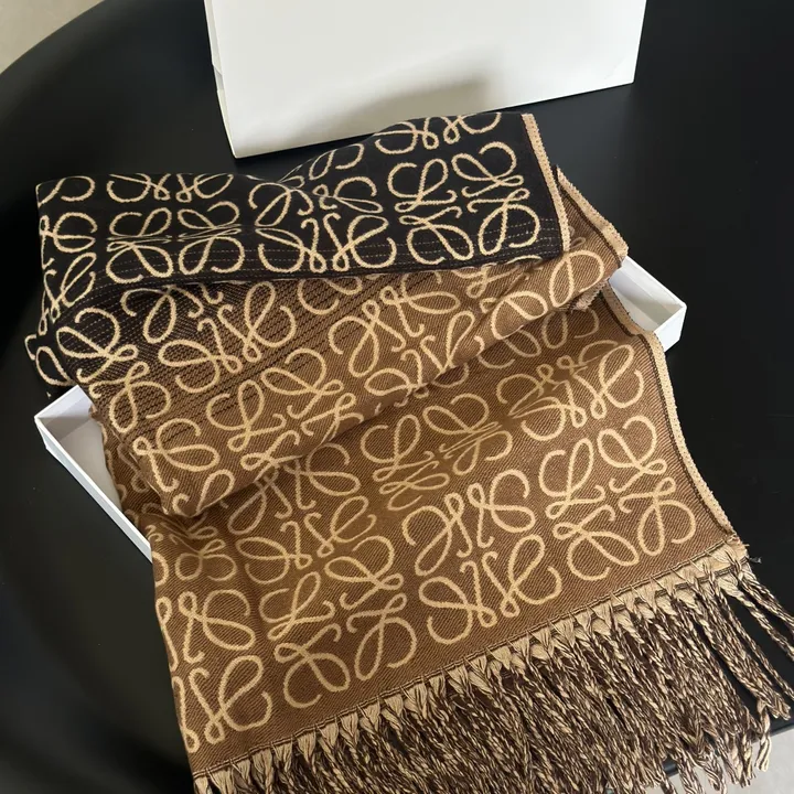 スーパーコピー ロエベ マフラー