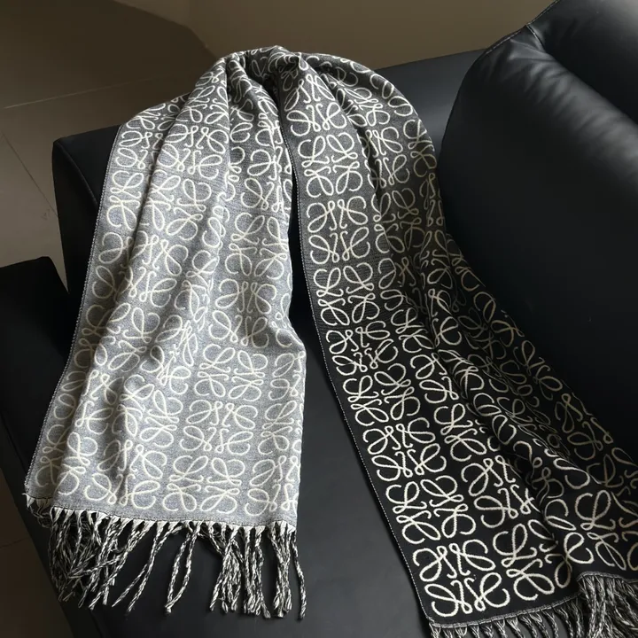 スーパーコピー ロエベ マフラー