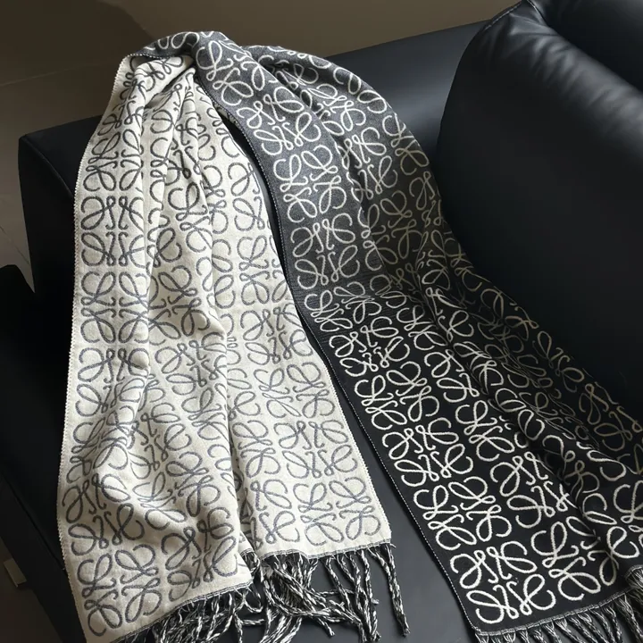 スーパーコピー ロエベ マフラー