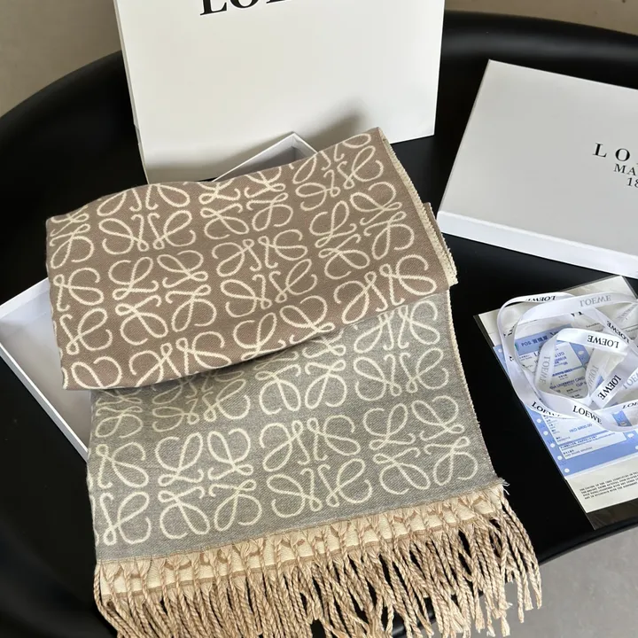 スーパーコピー ロエベ マフラー