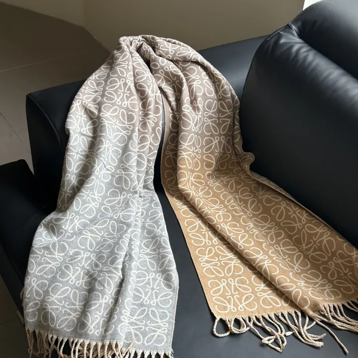 スーパーコピー ロエベ マフラー