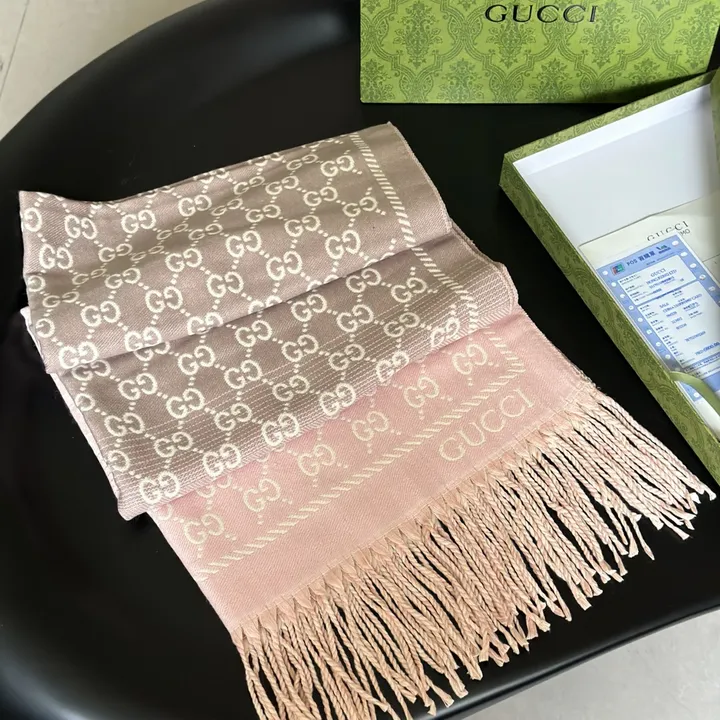 スーパーコピー グッチ マフラー