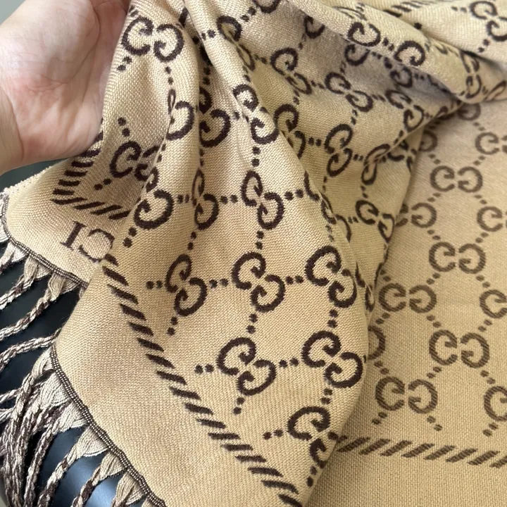 スーパーコピー グッチ マフラー