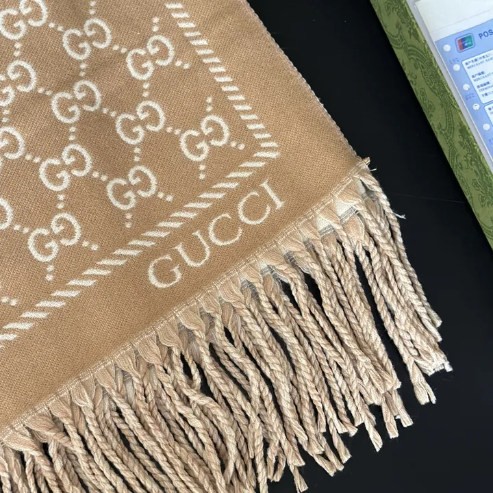 スーパーコピー グッチ マフラー