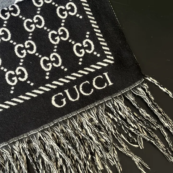 スーパーコピー グッチ マフラー