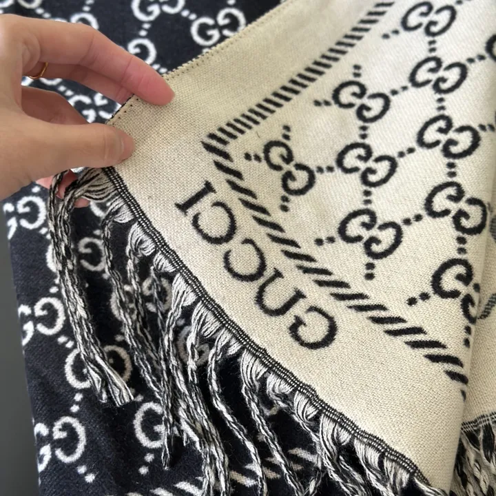 スーパーコピー グッチ マフラー