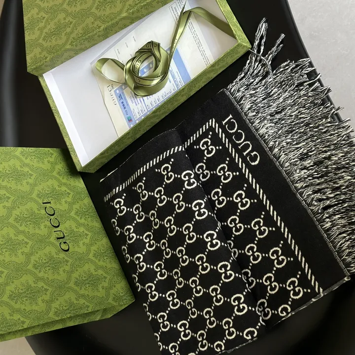 スーパーコピー グッチ マフラー