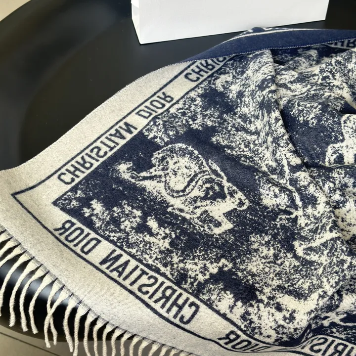 スーパーコピー ディオール マフラー