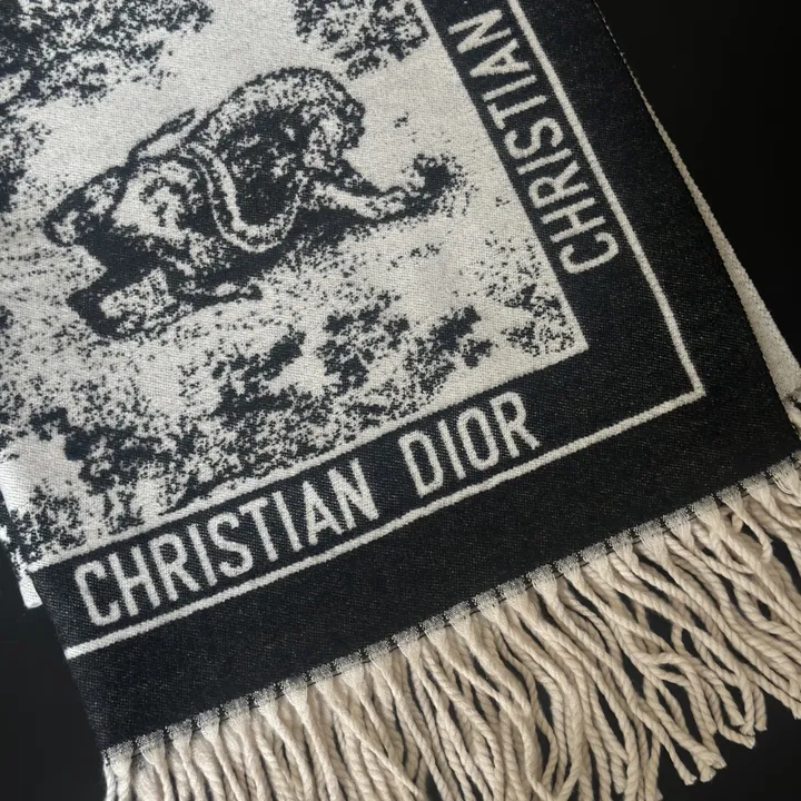 スーパーコピー ディオール マフラー