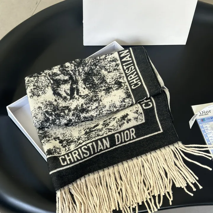 スーパーコピー ディオール マフラー