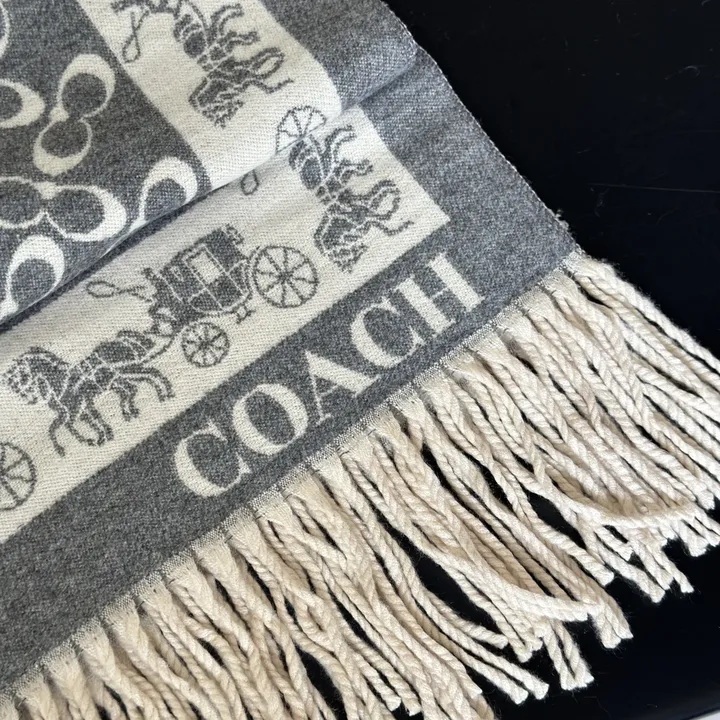 スーパーコピー コーチ マフラー