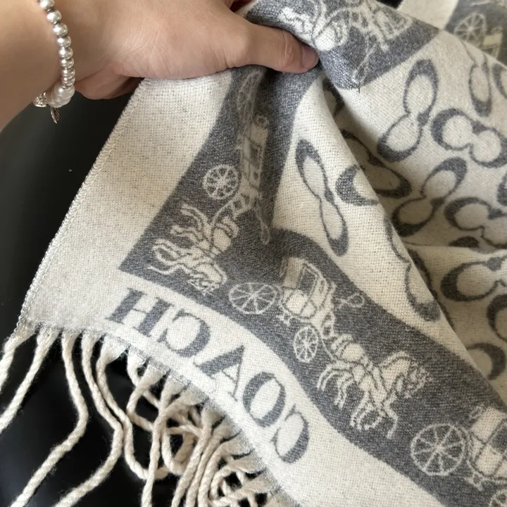 スーパーコピー コーチ マフラー