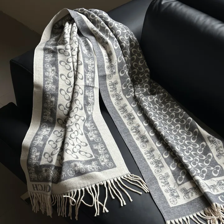 スーパーコピー コーチ マフラー