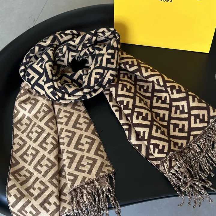 スーパーコピー フェンディ マフラー