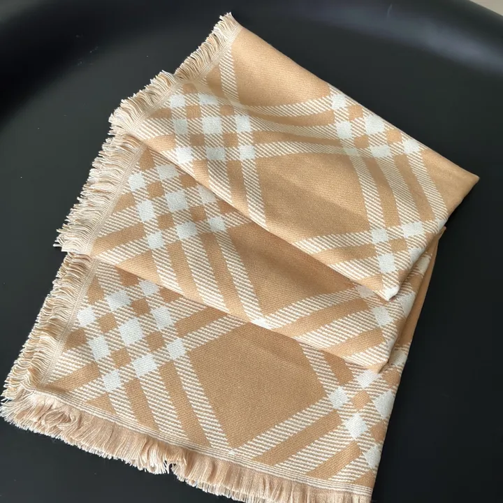 スーパーコピー バーバリー ス マフラー