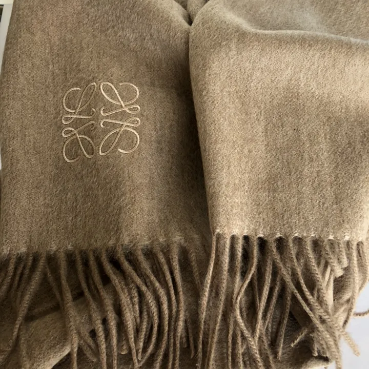 スーパーコピー ロエベ マフラー