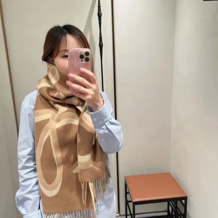 スーパーコピー ロエベ マフラー