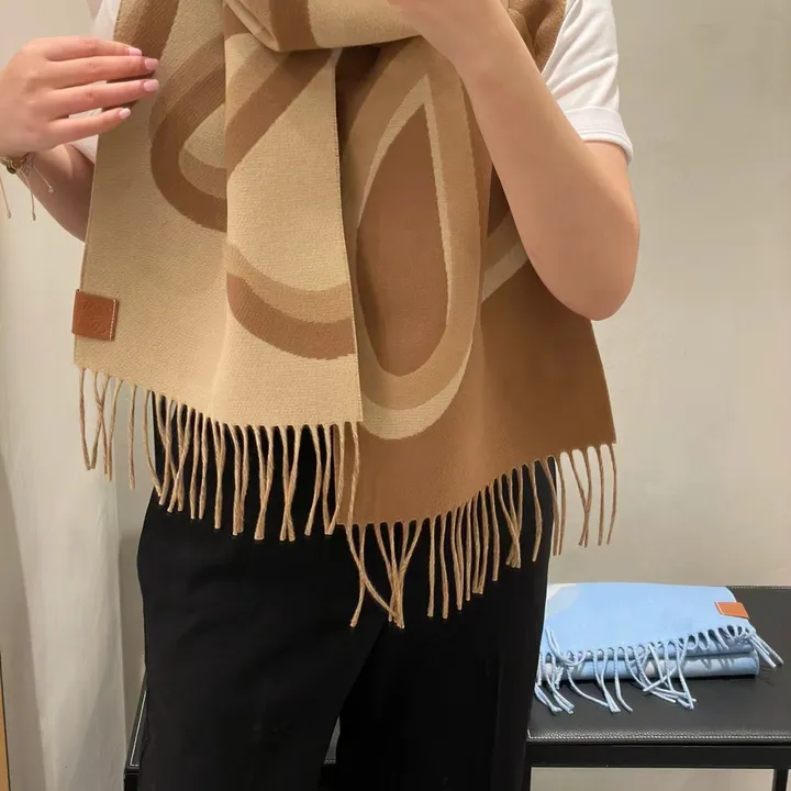 スーパーコピー ロエベ マフラー