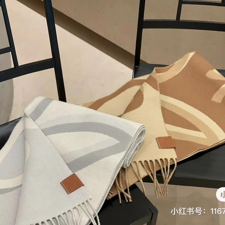 スーパーコピー ロエベ マフラー