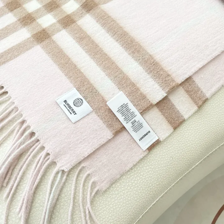 スーパーコピー バーバリー ス マフラー