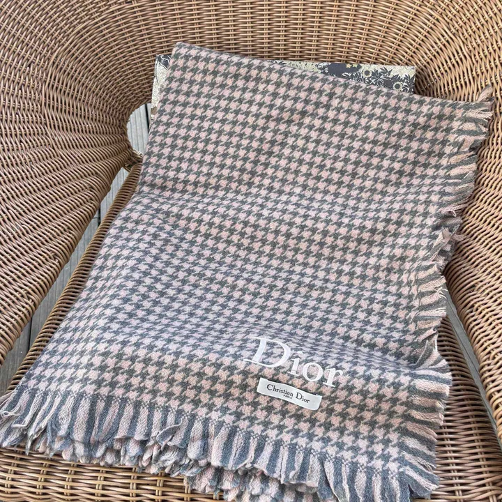 スーパーコピー ディオール マフラー