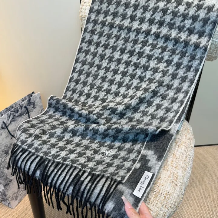 スーパーコピー ディオール マフラー