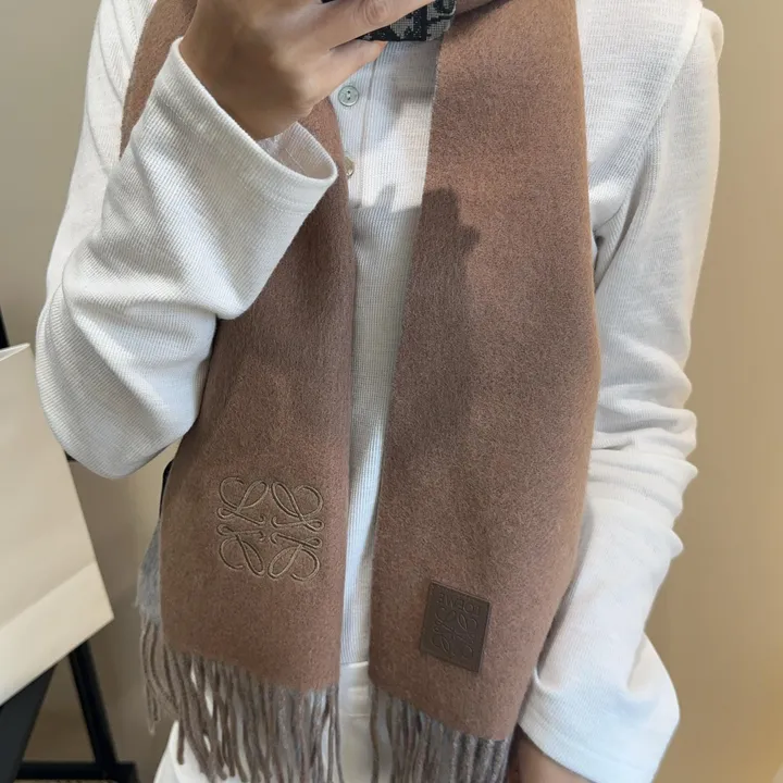 スーパーコピー ロエベ マフラー