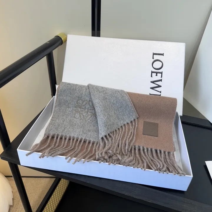 スーパーコピー ロエベ マフラー