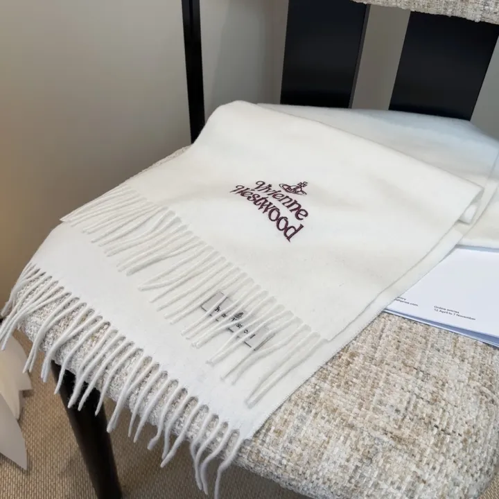 スーパーコピー ヴィヴィアン・ウエストウッド マフラー