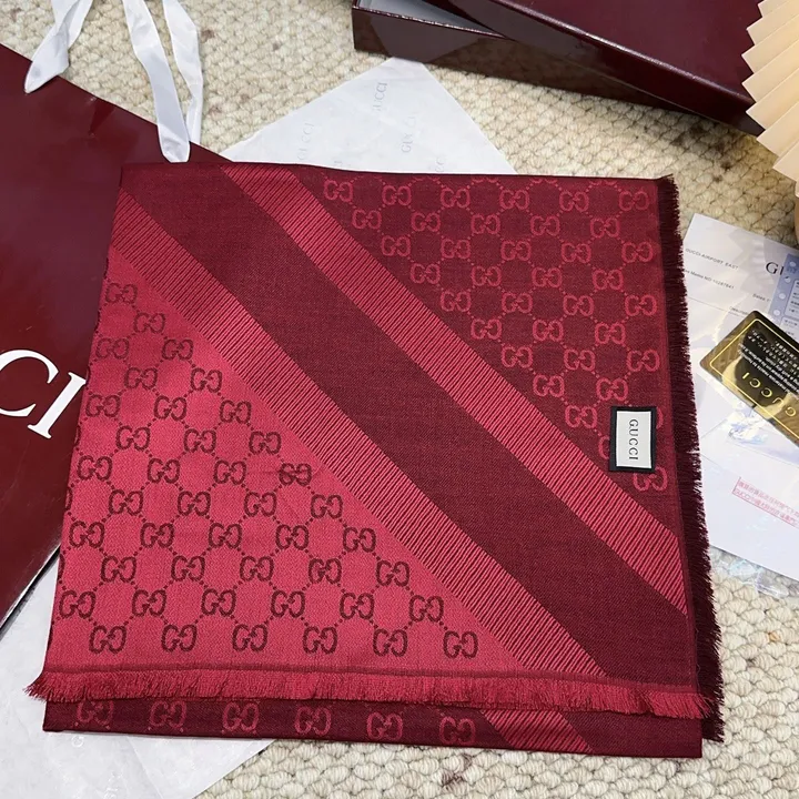 スーパーコピー グッチ マフラー