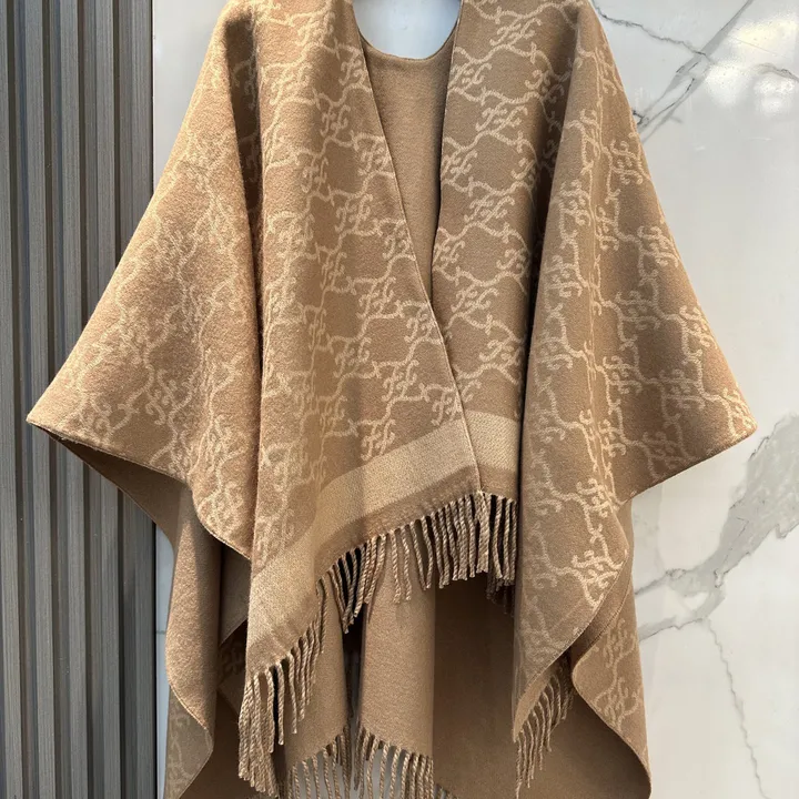 スーパーコピー フェンディ マフラー