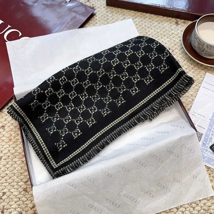 スーパーコピー グッチ マフラー