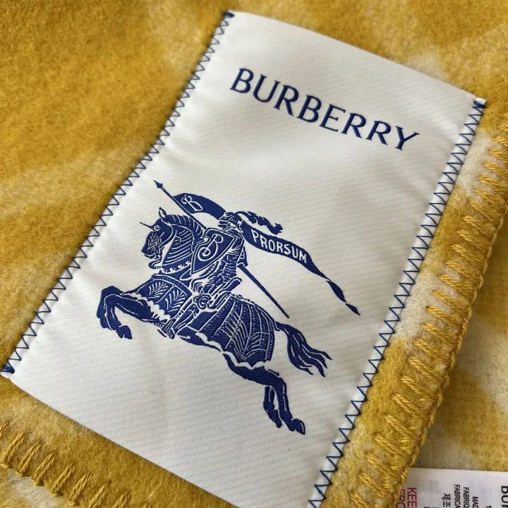 スーパーコピー バーバリー ス マフラー