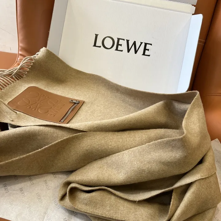 スーパーコピー ロエベ マフラー