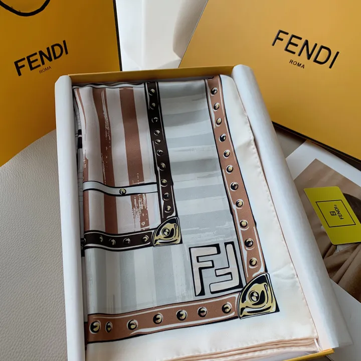 スーパーコピー フェンディ マフラー