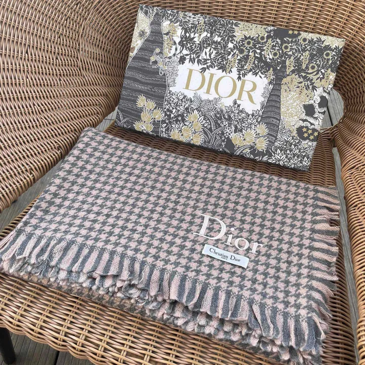 スーパーコピー ディオール マフラー