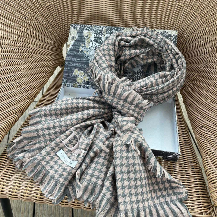 スーパーコピー ディオール マフラー