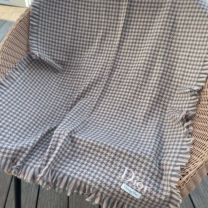 スーパーコピー ディオール マフラー