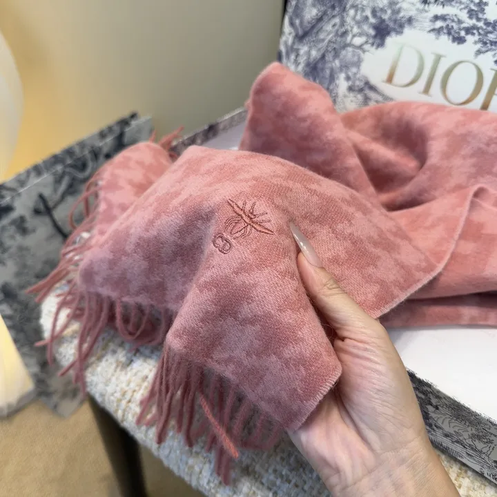 スーパーコピー ディオール マフラー