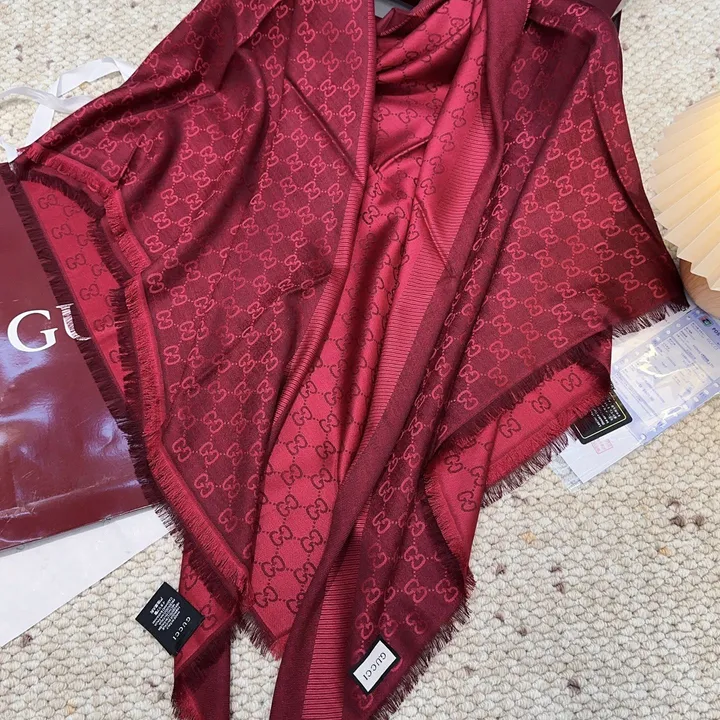 スーパーコピー グッチ マフラー