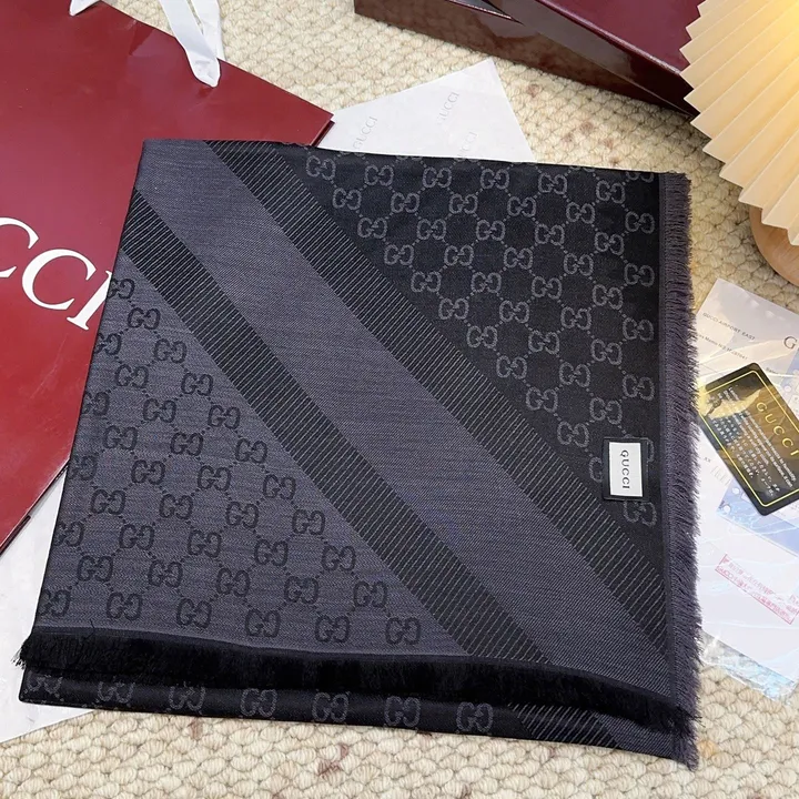 スーパーコピー グッチ マフラー